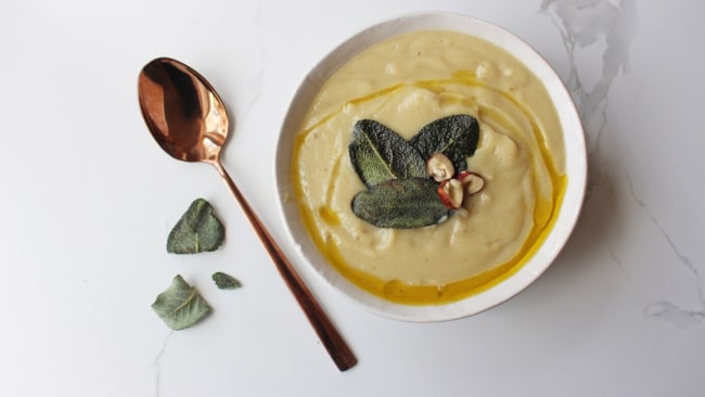 Jessica Sepel’s creamy cauliflower soup recipe is our mid-week winter go-to